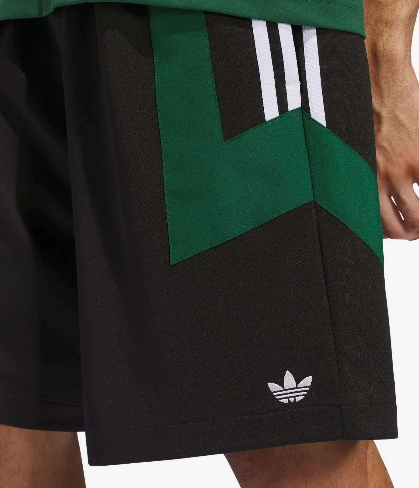 adidas Football Shorts (black dark green white)