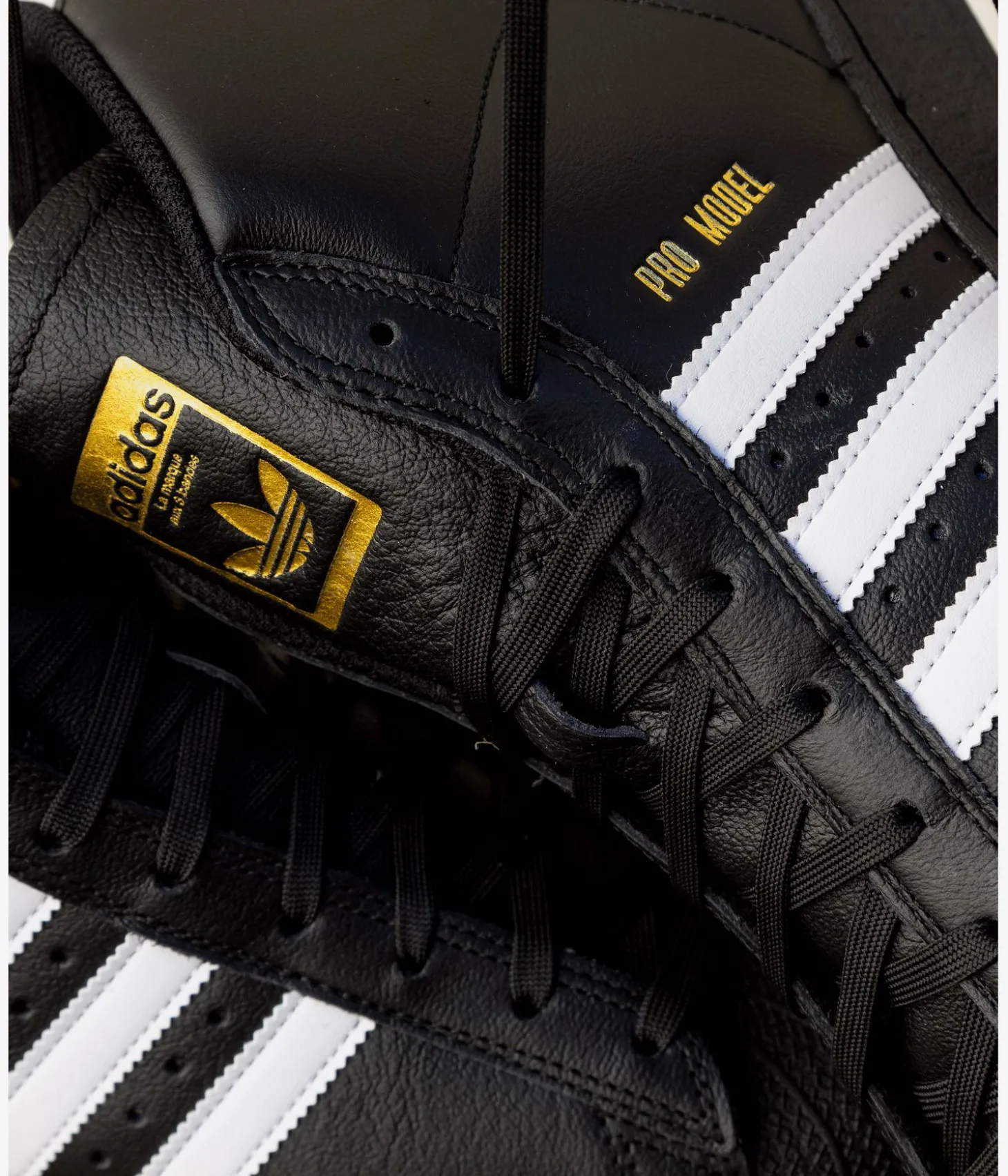 adidas Skateboarding Pro Model ADV Schuh (core black white gold)