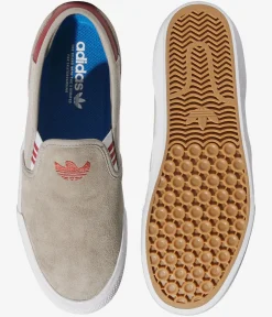 adidas Skateboarding Shmoofoil Slip Schuh (putbei rubber won alu)