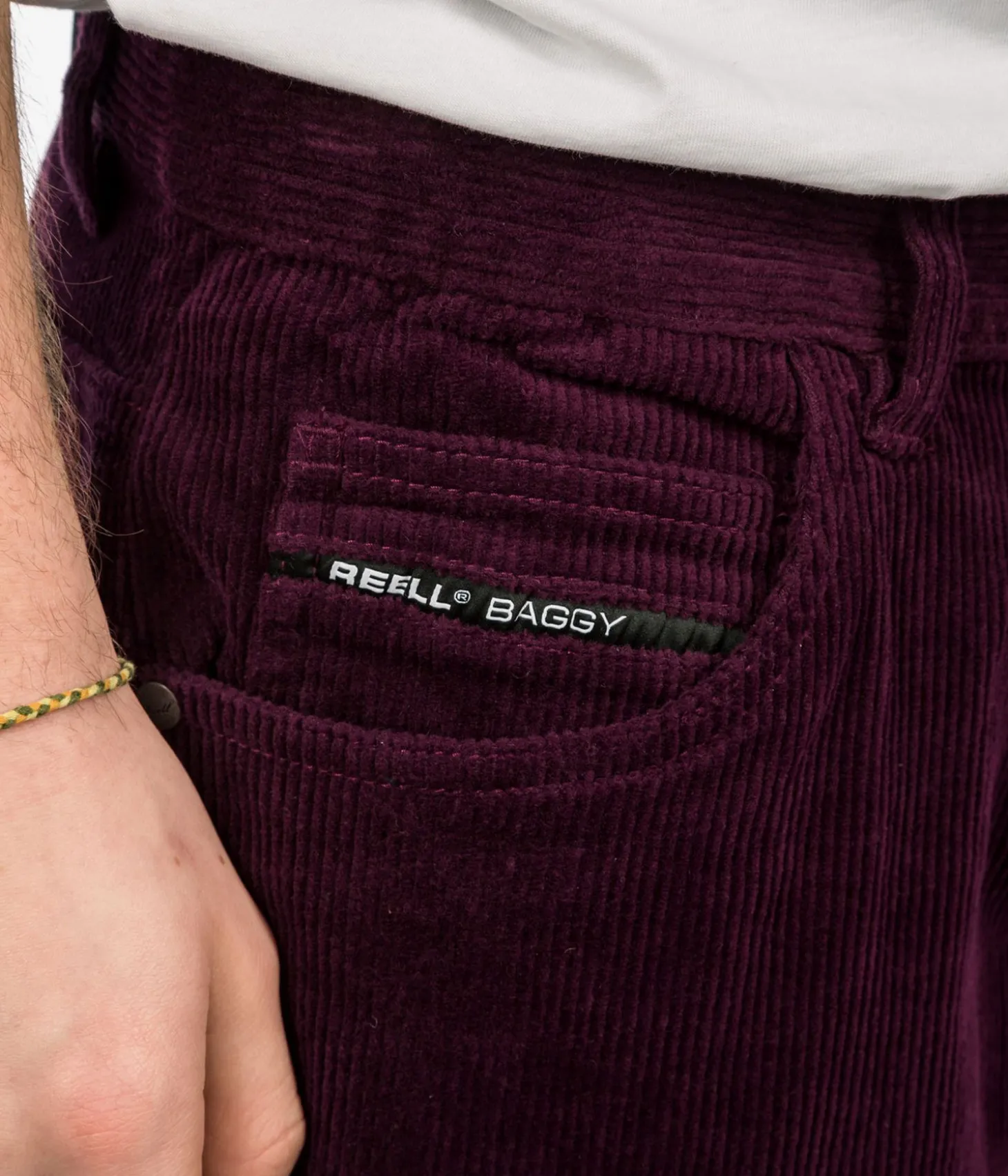 REELL Baggy Jeans (burgundy cord)